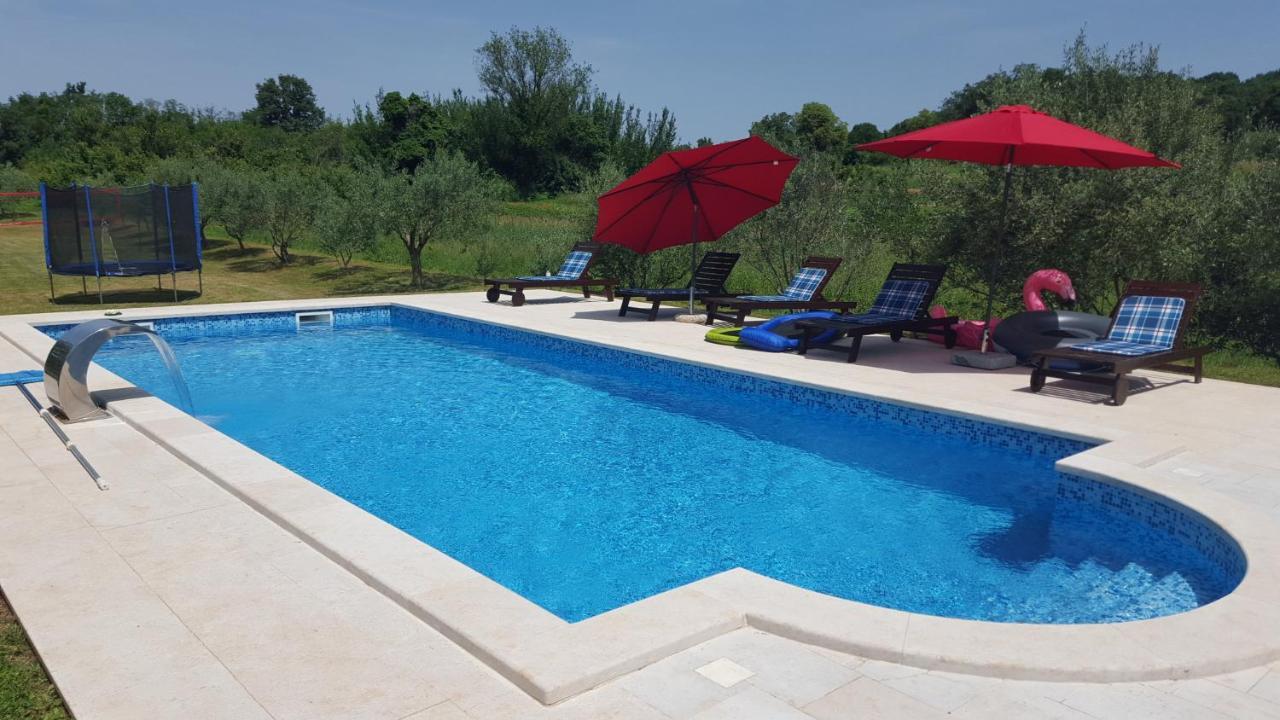 Villa Dorina Barban Exterior photo